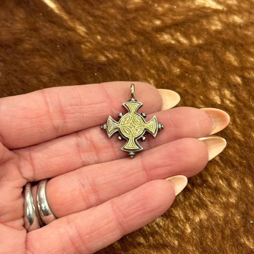 Konstantino Two Tone 18k Gold & Silver Double Sided Byzantine Cross - Picture 4 of 12